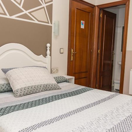 Hotel Plaza Onís 외부 사진