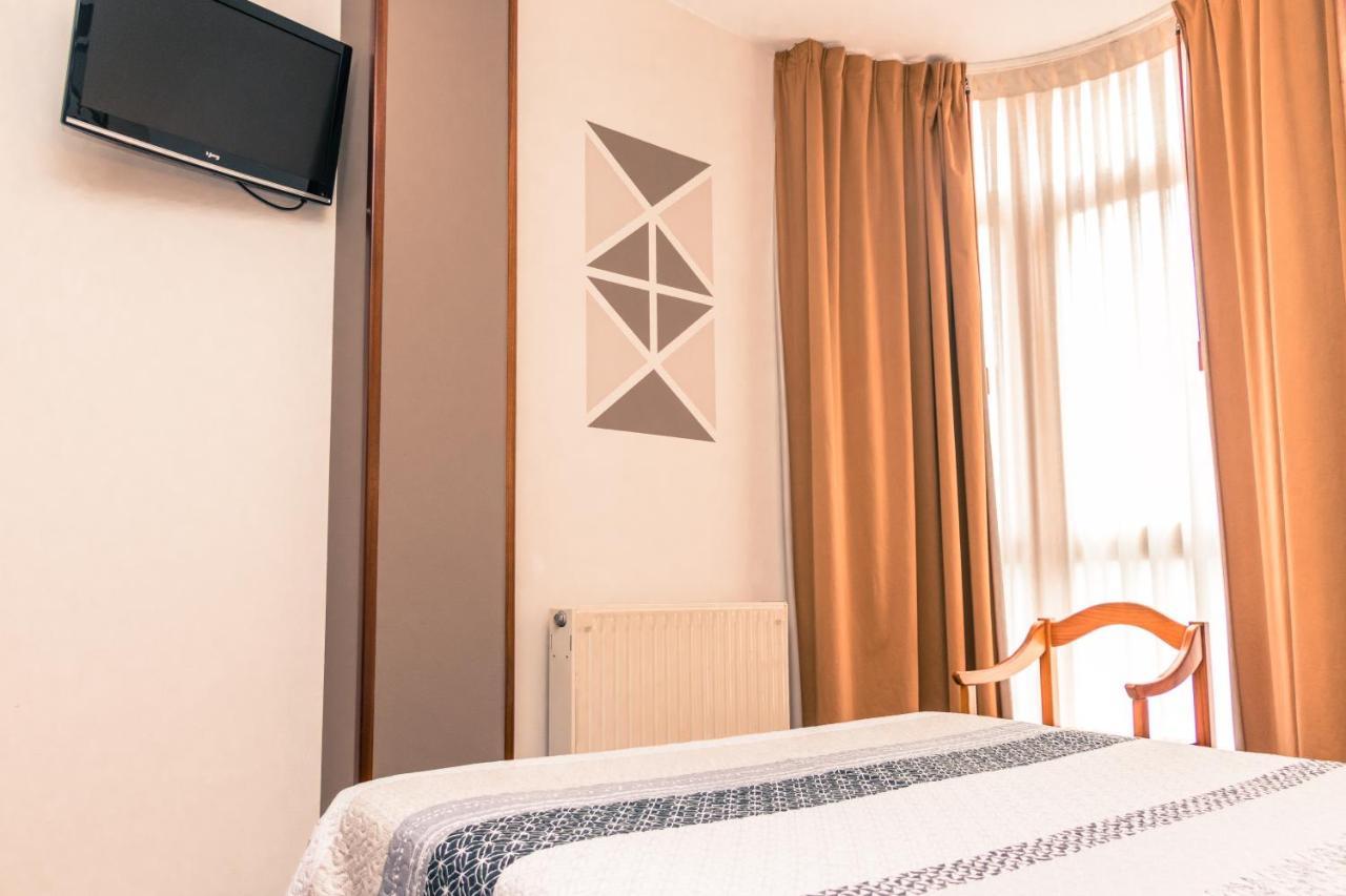 Hotel Plaza Onís 외부 사진