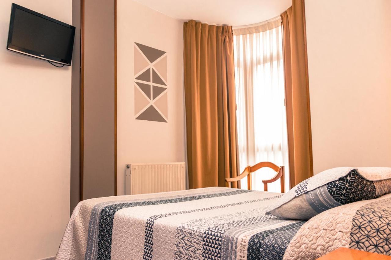 Hotel Plaza Onís 외부 사진
