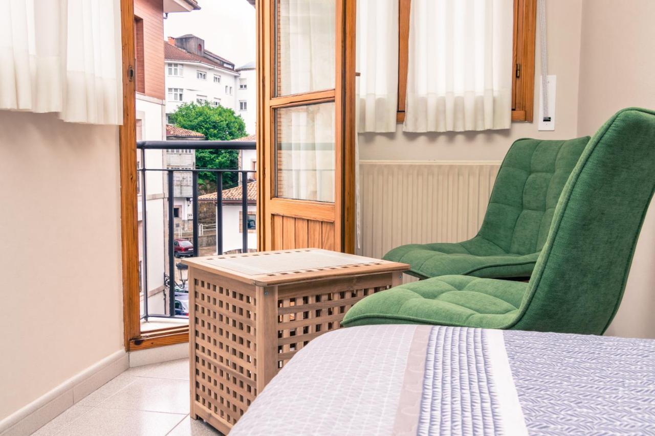 Hotel Plaza Onís 외부 사진