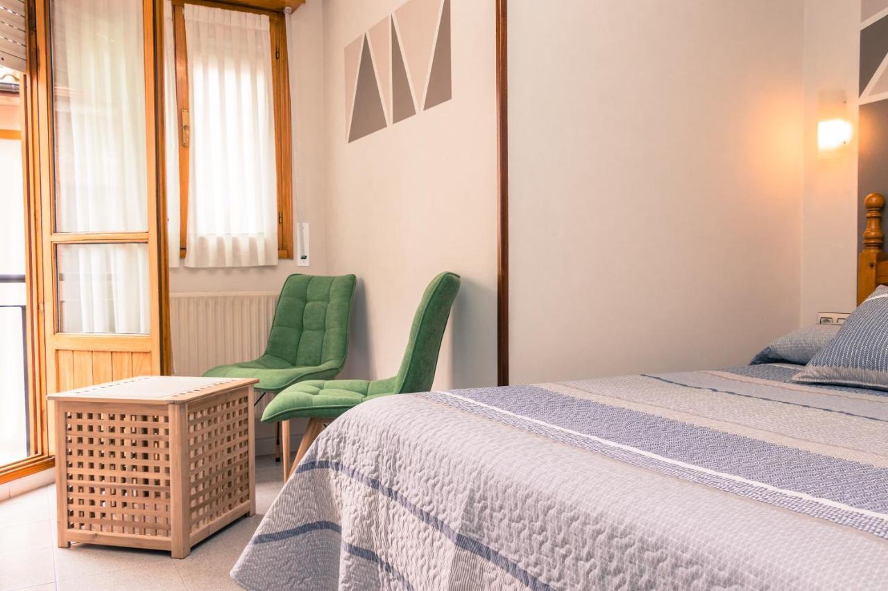 Hotel Plaza Onís 외부 사진