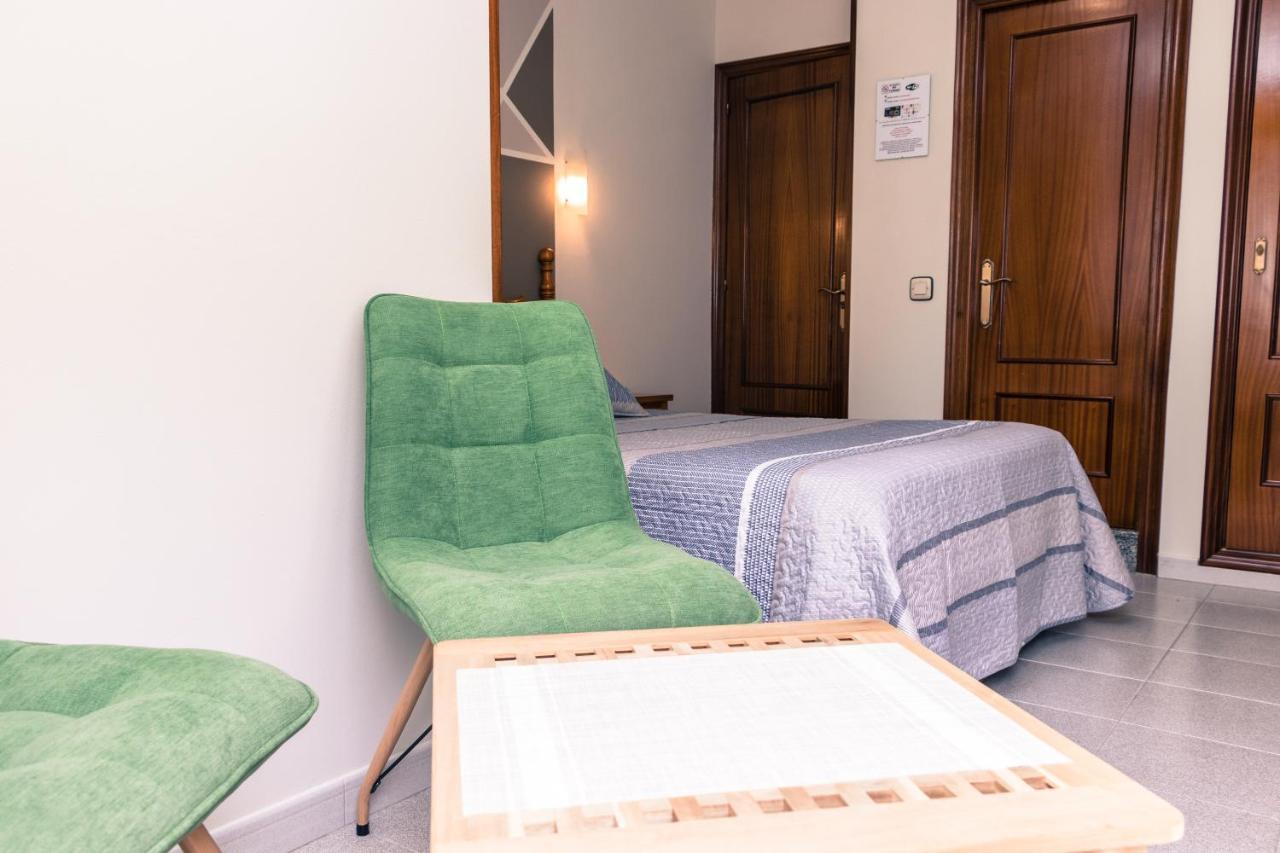 Hotel Plaza Onís 외부 사진