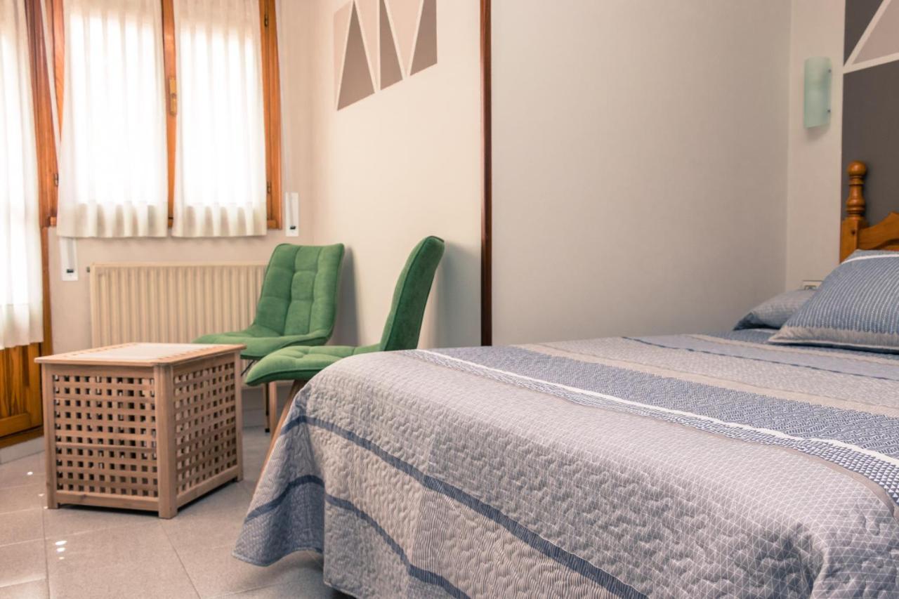 Hotel Plaza Onís 외부 사진