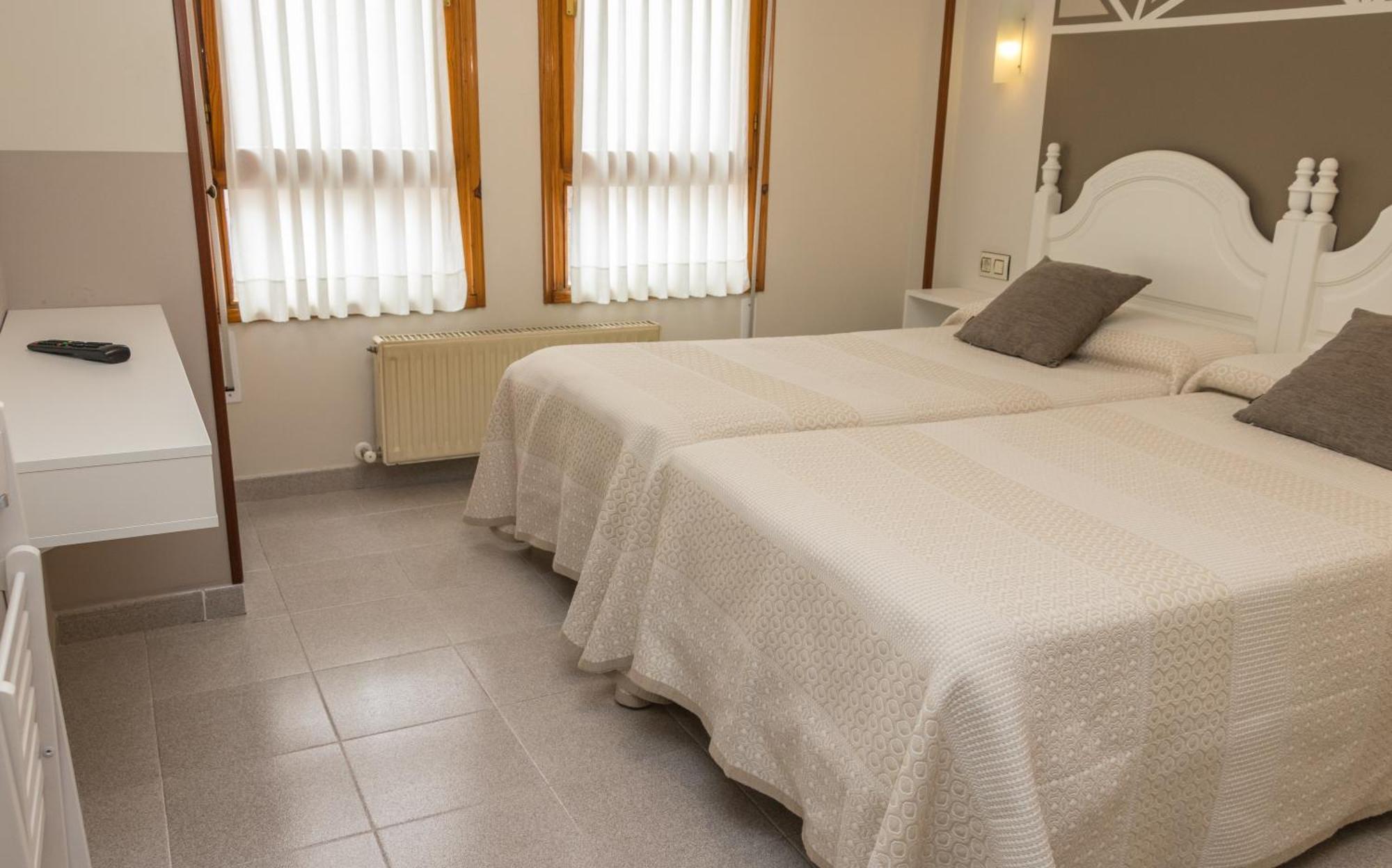 Hotel Plaza Onís 외부 사진