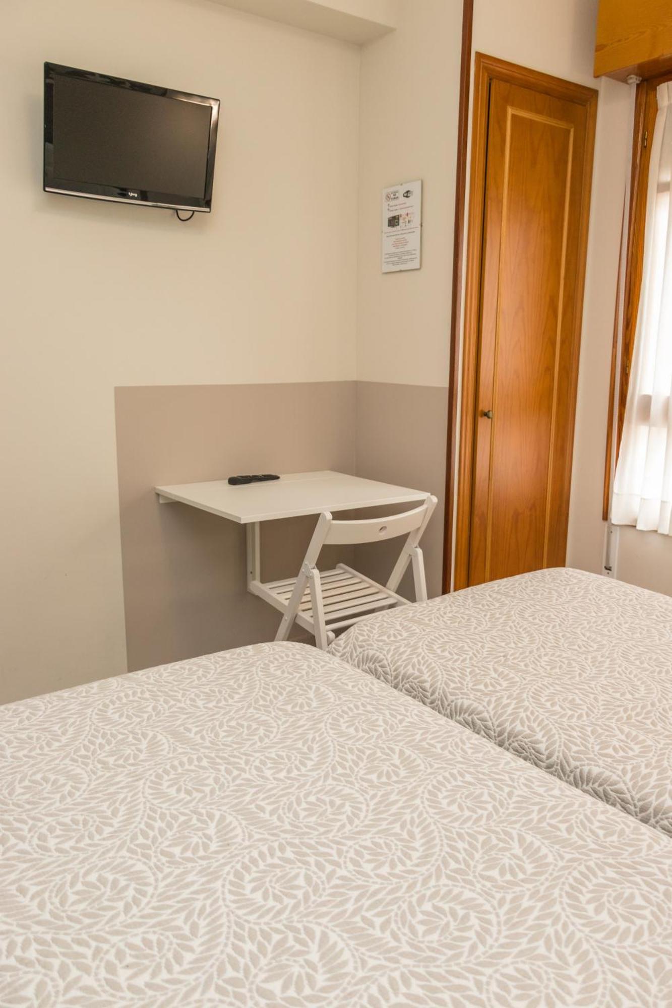 Hotel Plaza Onís 외부 사진