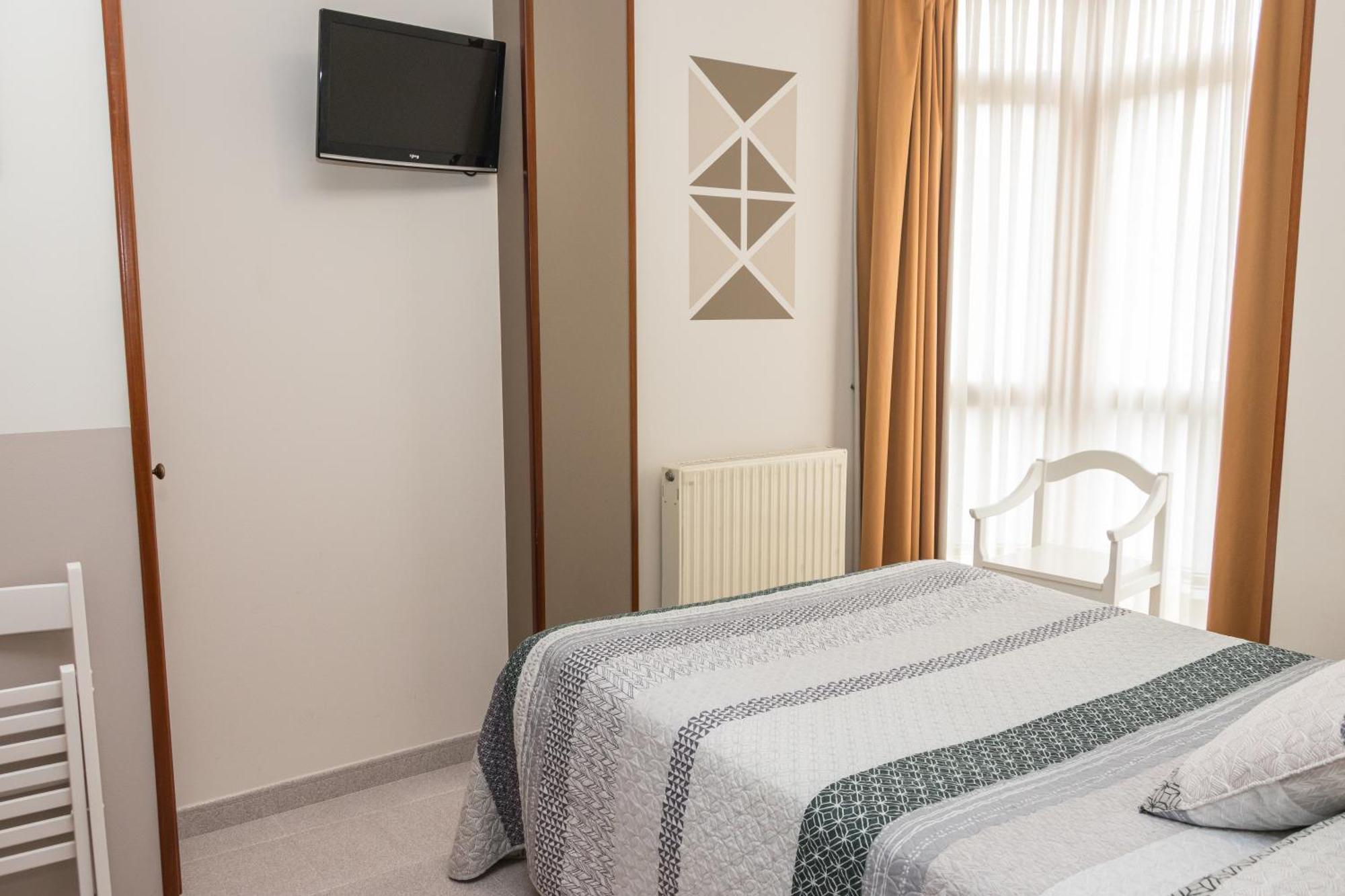 Hotel Plaza Onís 외부 사진