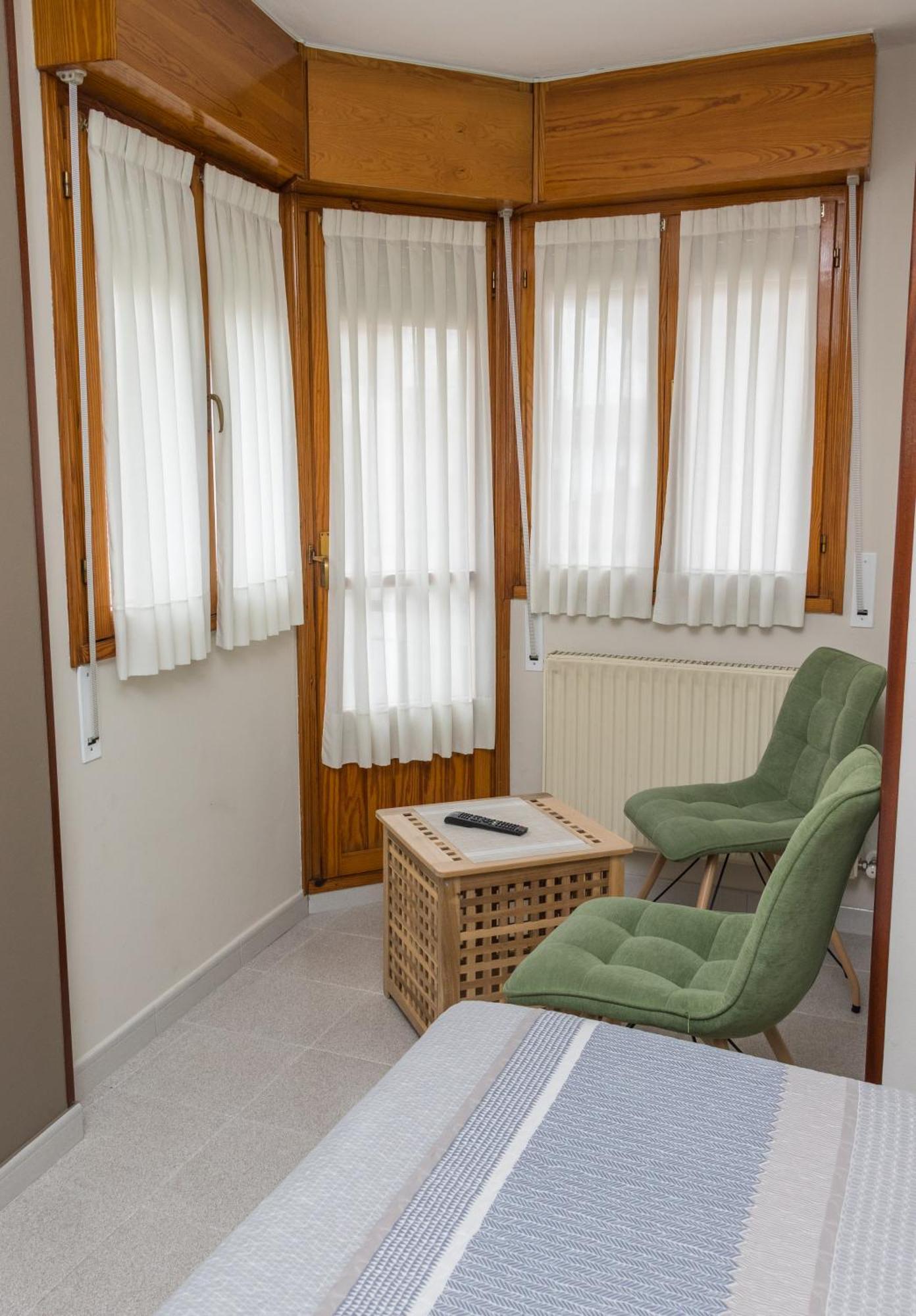 Hotel Plaza Onís 외부 사진