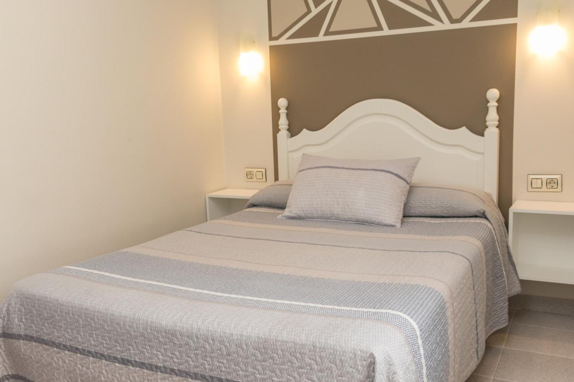 Hotel Plaza Onís 외부 사진