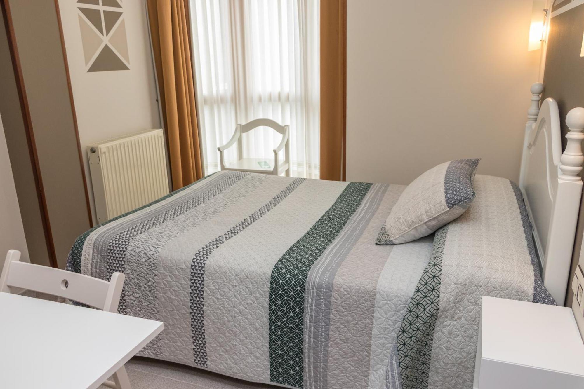 Hotel Plaza Onís 외부 사진