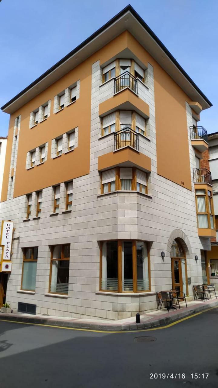 Hotel Plaza Onís 외부 사진