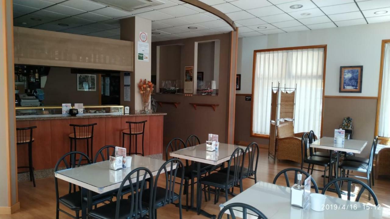 Hotel Plaza Onís 외부 사진